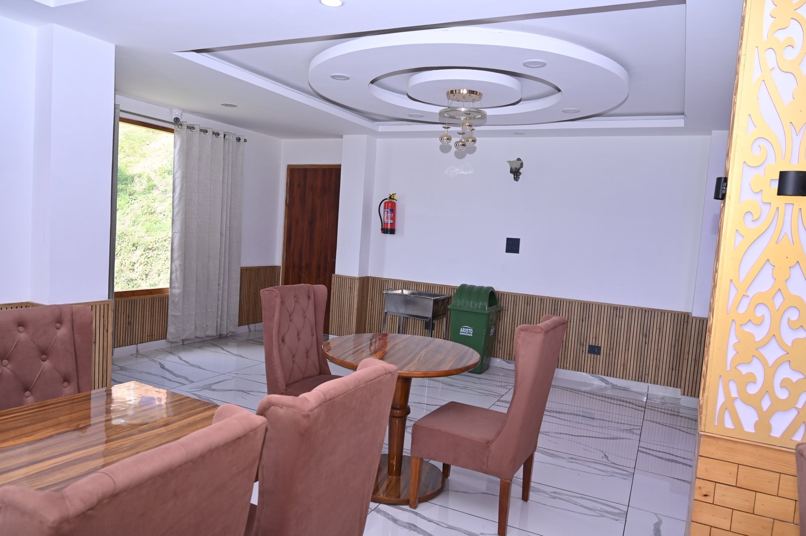Comfort Rooms
